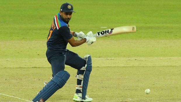 Manish Pandey will need to score a hundred in third ODI to make a case for himself: Aakash Chopra