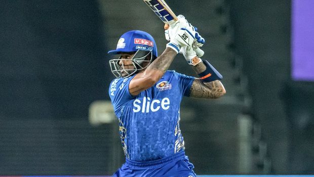 IPL 2022: Ravi Shastri compares Suryakumar Yadav’s power-hitting abilities with AB de Villiers